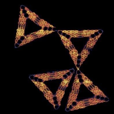 DNA nanostructures imaged with PeakForce Tapping in buffer using Bruker PEAKFORCEHIRS-F-B probe.