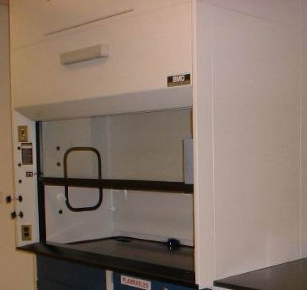 PrimeAire B604 4 ft fume exhaust hood for laboratory safety