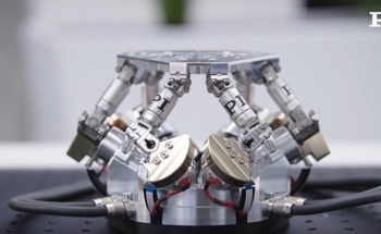 Fast Lever-Hexapod Micro-Robot Concept for Optics & Photonics Applications