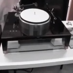 New Döhmann Helix 1 Turntable Features Minus K Vibration Isolator