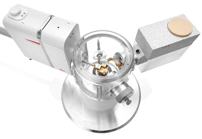 Vacuum Cryo Transfer System: EM VCT500