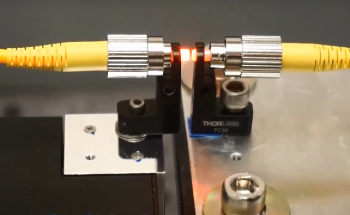 Fast Active Photonics and Optics Alignment w/ Fast Algorithms and Software | L-505 Mini XYZ Stage | PI